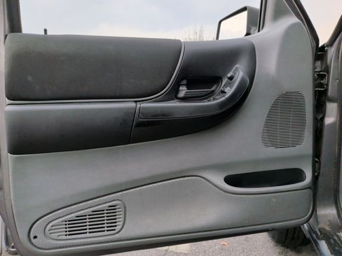 Used 2010 Ford Ranger XLT image 22