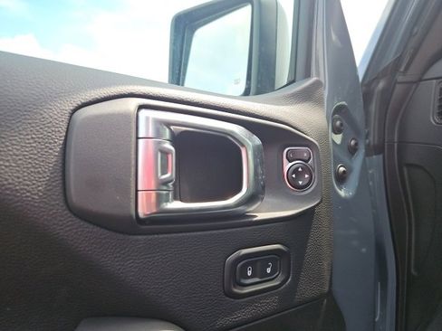 New 2025 Jeep Wrangler Unlimited Rubicon 392 image 35