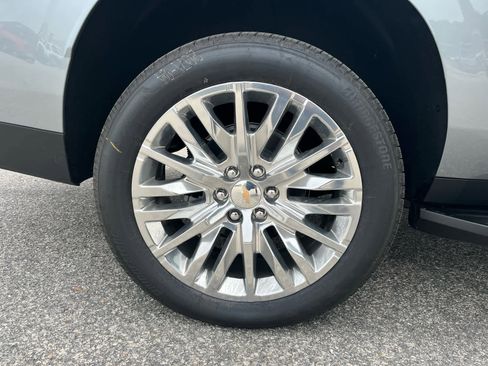 New 2026 Chevrolet Suburban RST image 31