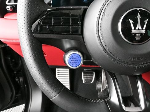 New 2025 Maserati Grecale Modena image 14