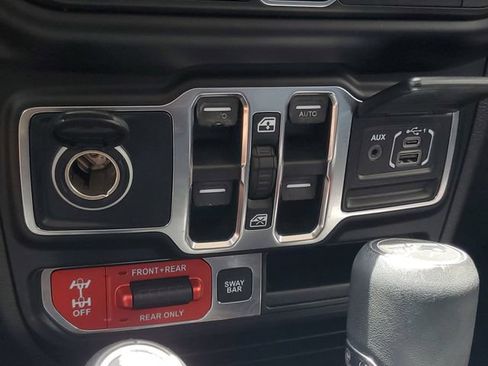 Used 2019 Jeep Wrangler Unlimited Rubicon AWD/4WD image 35