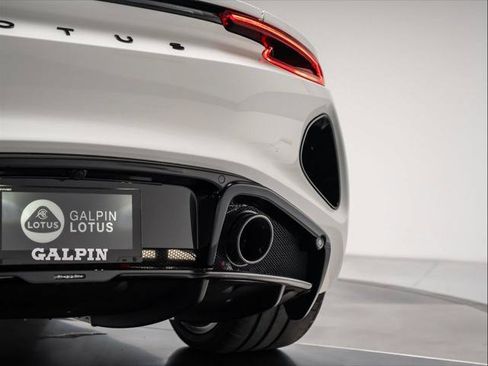 Used 2025 Lotus Emira RWD image 31