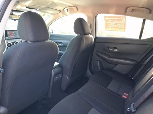 Used 2021 Nissan Sentra SV FWD image 7