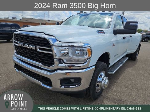 Used 2024 RAM 3500 Big Horn AWD/4WD image 4