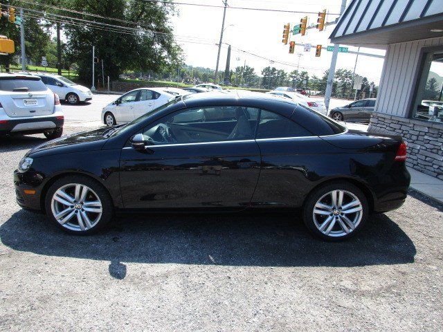 Used 2015 Volkswagen Eos Executive FWD image 8