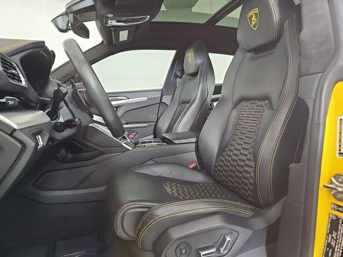 Used 2020 Lamborghini Urus AWD/4WD image 14