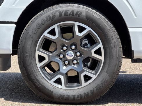 Used 2024 Ford F150 STX RWD image 36