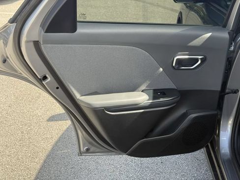 Used 2025 Kia K4 EX FWD image 34