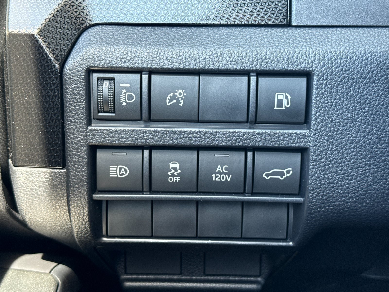 New 2026 Toyota 4Runner Limited AWD/4WD image 31