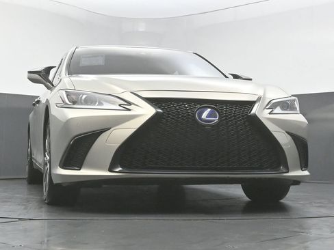 Used 2019 Lexus ES 300h w/ Premium Package FWD image 45