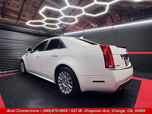 Used 2011 Cadillac CTS Luxury image 4