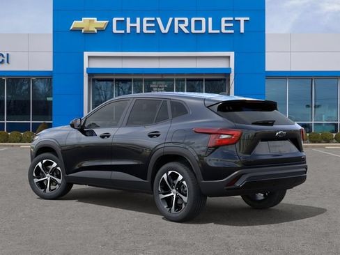 New 2026 Chevrolet Trax RS w/ Driver Confidence Package FWD image 3