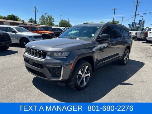 New 2026 Jeep Grand Cherokee L Limited w/ Luxury Tech Group II AWD/4WD image 3