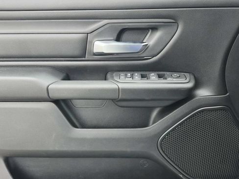 New 2026 RAM 1500 Express AWD/4WD image 29