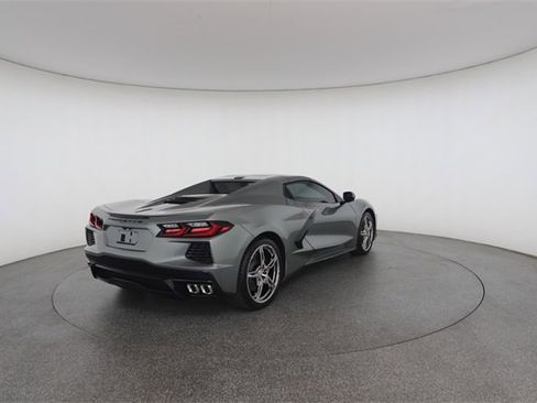 Used 2022 Chevrolet Corvette Stingray Convertible w/ 1LT image 19
