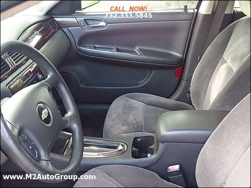 Used 2016 Chevrolet Impala LT FWD image 9