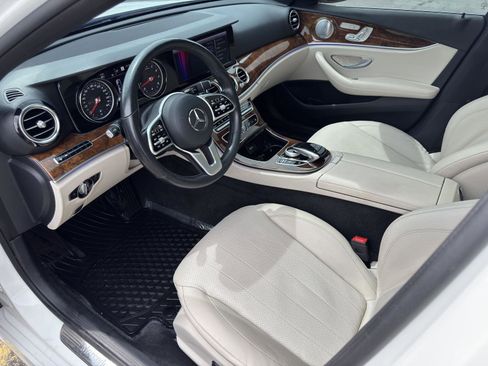 Used 2019 Mercedes-Benz E 300 4MATIC w/ Driver Assistance Package image 20
