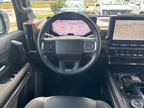 Used 2025 GMC Hummer EV 3X w/ Extreme Off-Road Package AWD/4WD image 14