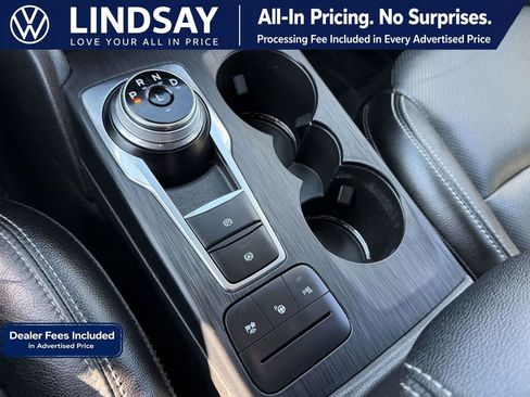 Used 2020 Ford Escape Titanium AWD/4WD image 21