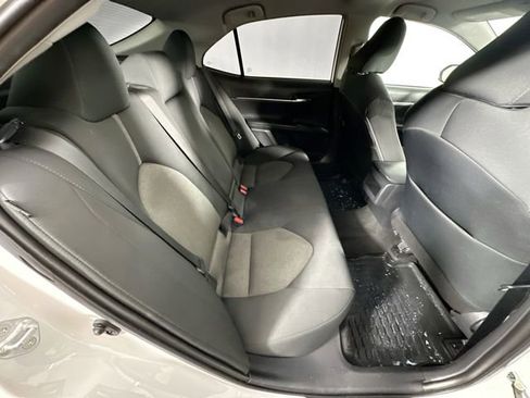 Used 2021 Toyota Camry LE image 23