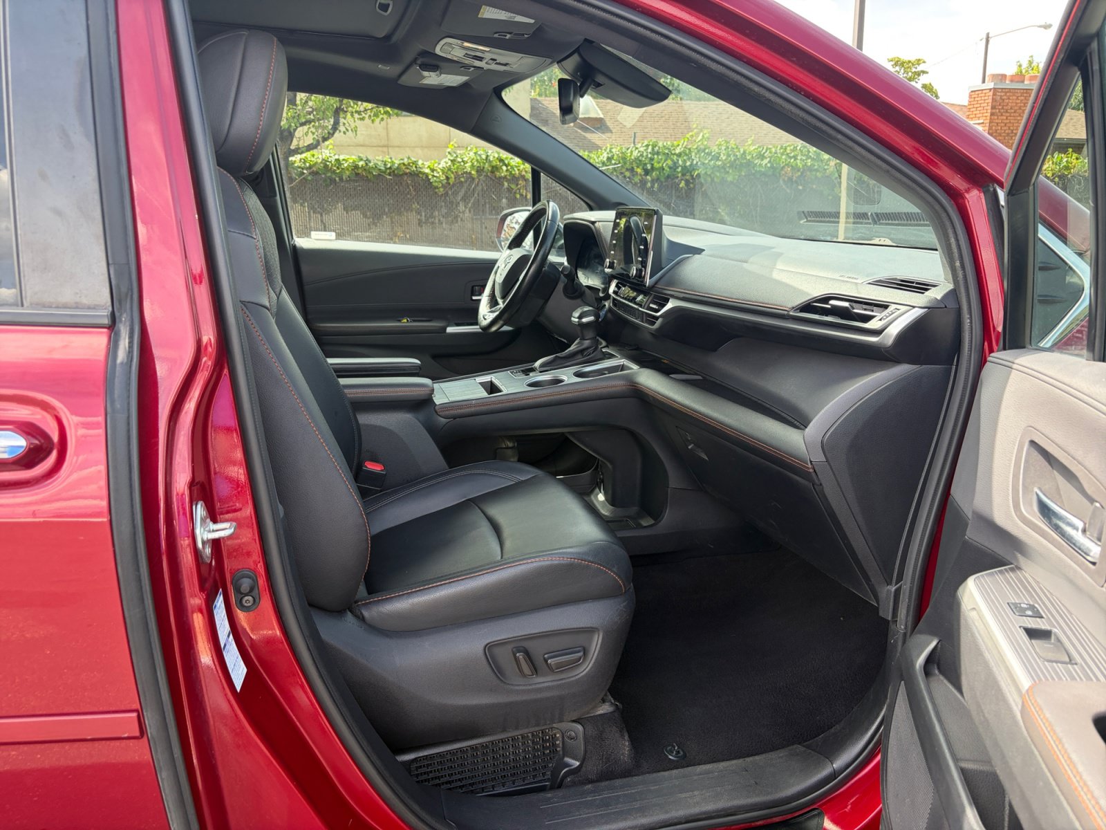 Used 2022 Toyota Sienna XSE w/ XSE Plus Package AWD/4WD image 29