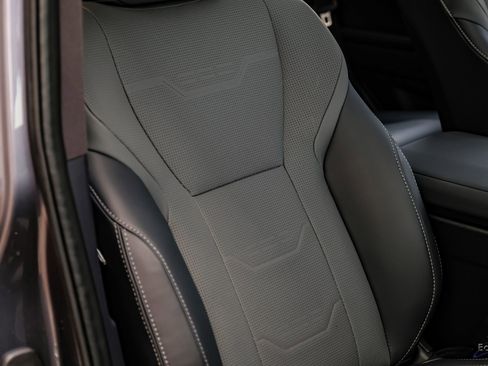 Used 2025 Lexus GX 550 w/ Accessory Package (Z1) image 47