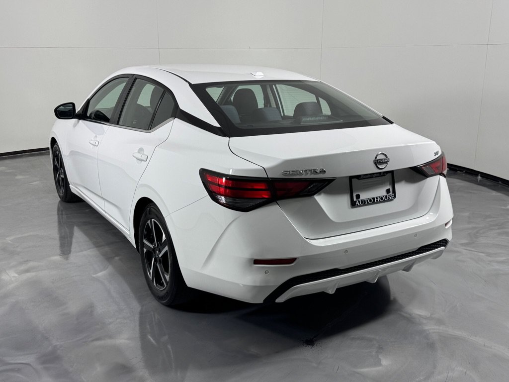 Used 2024 Nissan Sentra SV FWD image 7