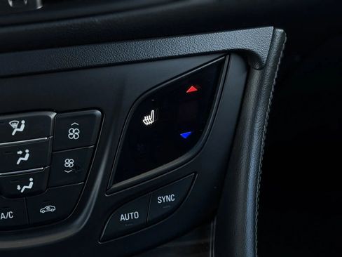 Used 2019 Buick Envision Essence image 34