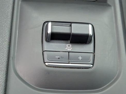 Used 2024 GMC Sierra 2500 AT4 w/ AT4 Premium Plus Package image 18