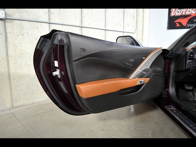Used 2017 Chevrolet Corvette Stingray Convertible RWD image 11