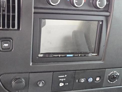 Used 2021 Chevrolet Express 3500 image 16