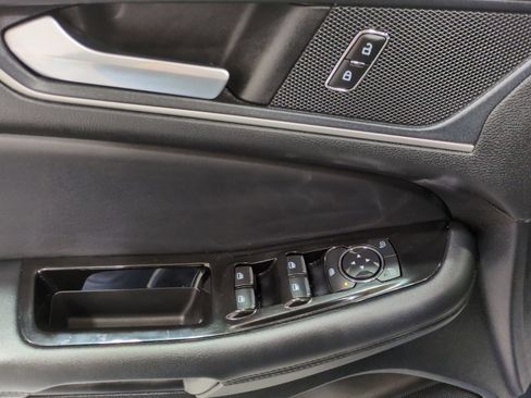Used 2019 Ford Edge SEL w/ Equipment Group 201A AWD/4WD image 18
