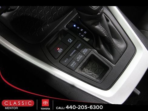 Certified 2024 Toyota RAV4 XLE AWD/4WD image 15