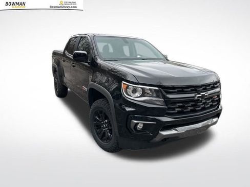 Used 2022 Chevrolet Colorado Z71 w/ Z71 Midnight Edition image 5