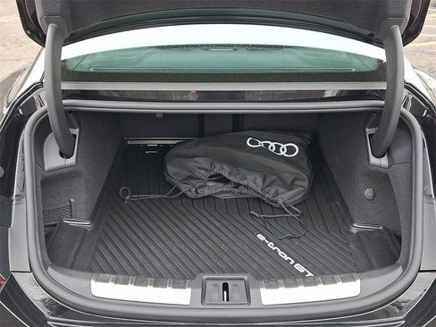 Certified 2024 Audi e-tron GT Premium Plus image 29