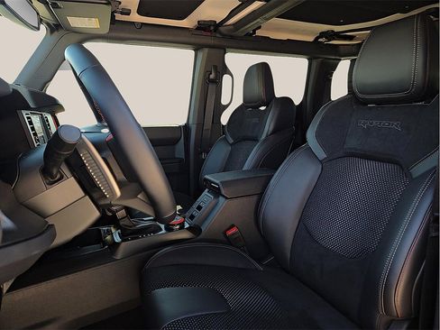 Used 2025 Ford Bronco Raptor image 12