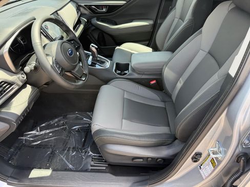 Used 2025 Subaru Outback Onyx Edition AWD/4WD image 10