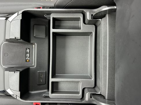 Certified 2025 Chevrolet Silverado 1500 ZR2 w/ Technology Package image 32