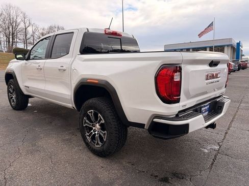 Used 2024 GMC Canyon AT4 w/ Technology Package image 5