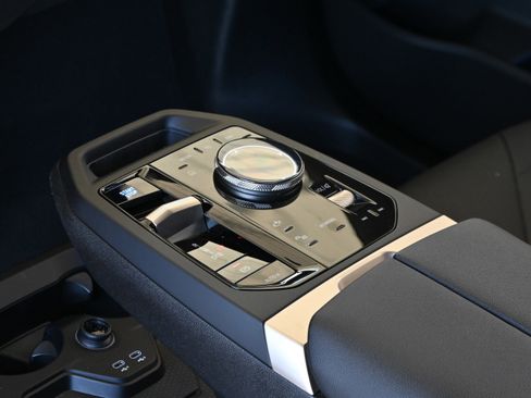 Certified 2025 BMW iX xDrive50 AWD/4WD image 36