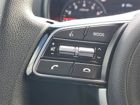 Used 2020 Kia Sportage LX image 19