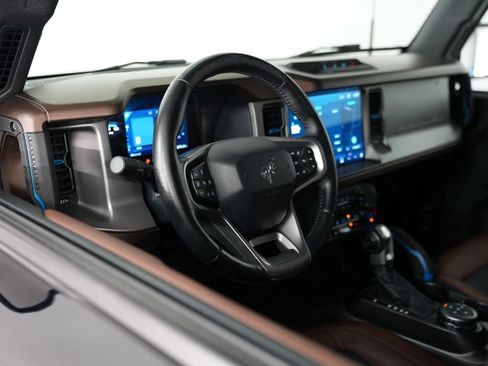 Used 2022 Ford Bronco Outer Banks AWD/4WD image 6