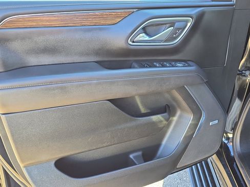 Certified 2024 Chevrolet Suburban High Country w/ Advanced Technology Package image 25