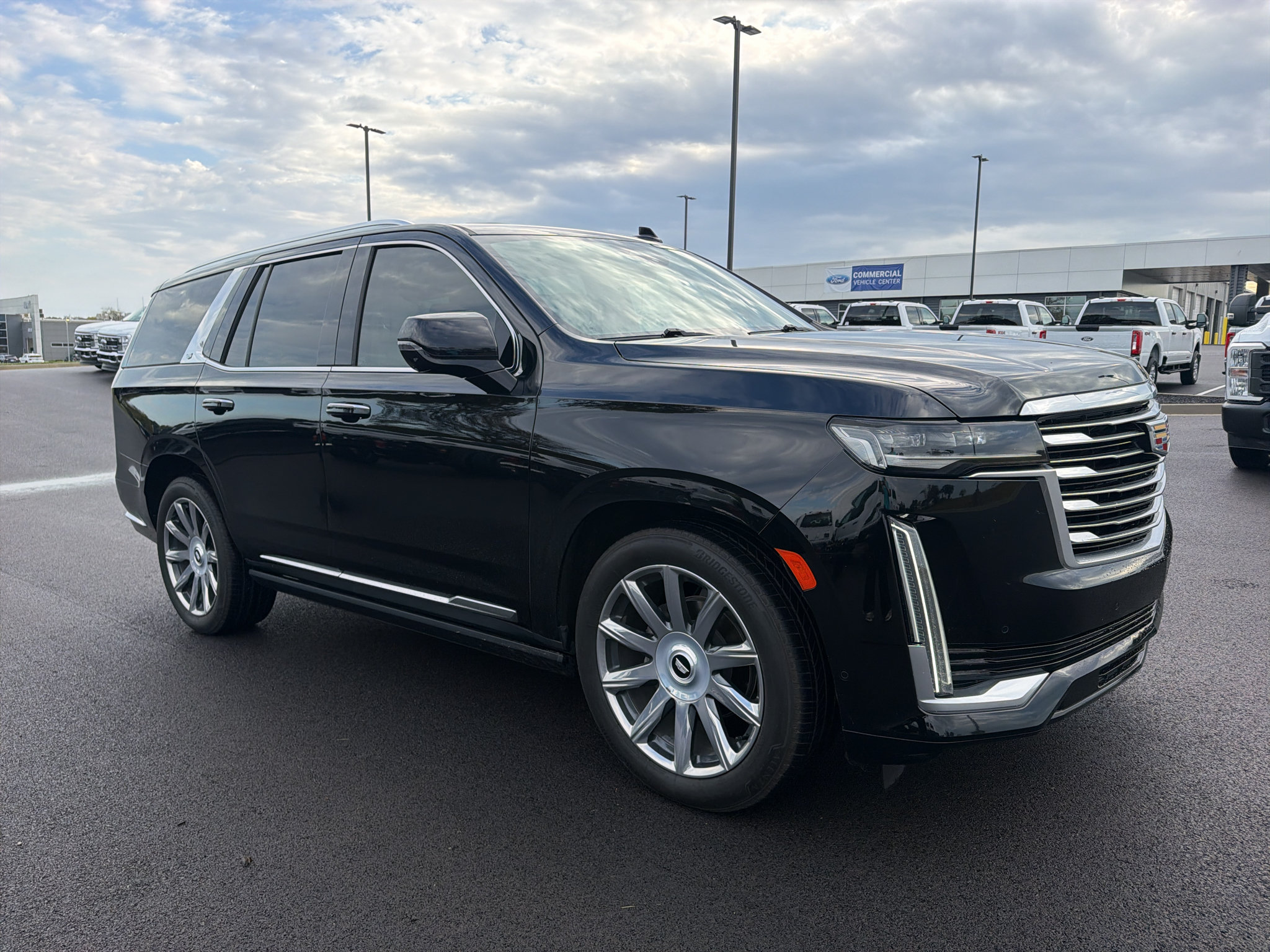 Used 2021 Cadillac Escalade Premium Luxury Platinum AWD/4WD image 3