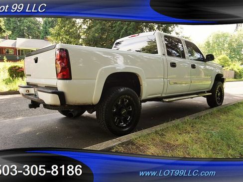 Used 2006 Chevrolet Silverado 2500 LT AWD/4WD image 9