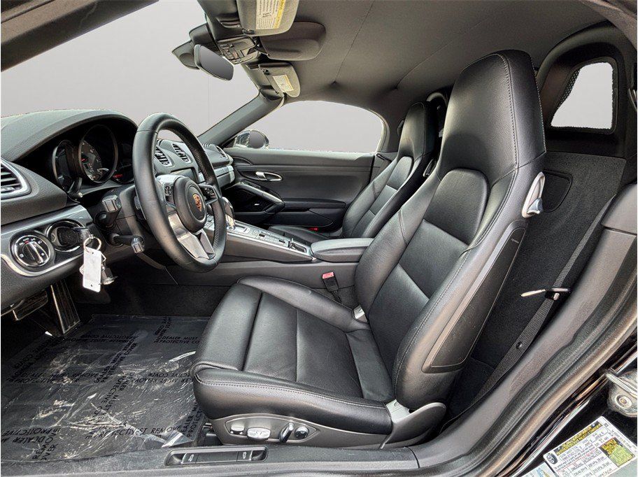 Used 2017 Porsche 718 Boxster S RWD image 2
