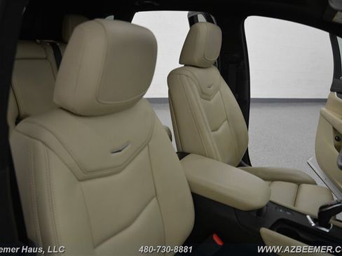 Used 2017 Cadillac XT5 Premium Luxury image 21