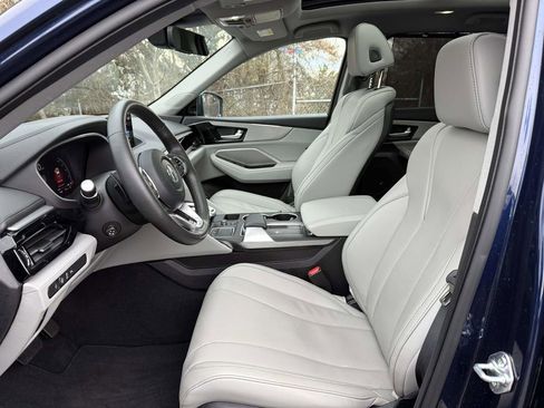 Used 2024 Acura MDX SH-AWD w/ Technology Package image 14