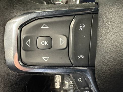 Used 2026 RAM 1500 Laramie AWD/4WD image 16