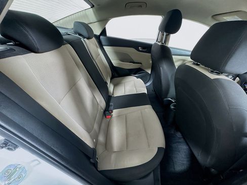 Used 2019 Hyundai Accent SE image 21